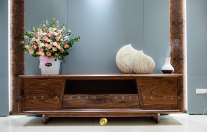 Kệ tivi nên làm bằng gỗ gì tốt nhất ?